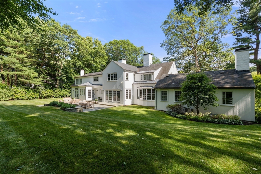 26 White Oak Road Wellesley, MA 02481 - Photo 32 of 34 Gallery Image 32