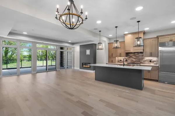 $950,000 | 1 Hill Farm Court, Unit 111, North Oaks, MN 55127