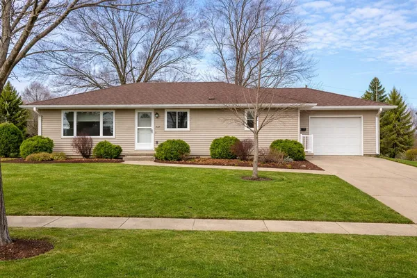 $279,000 | 937 Hillside Drive, Jefferson, WI 53549