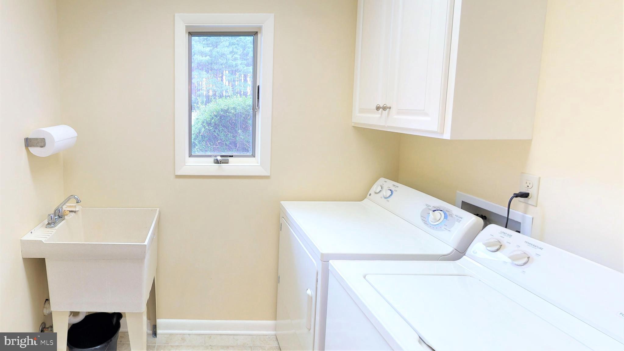 25972 Goose Neck Road Royal Oak, MD 21662 - Photo 31 of 58 Very efficient laundry room