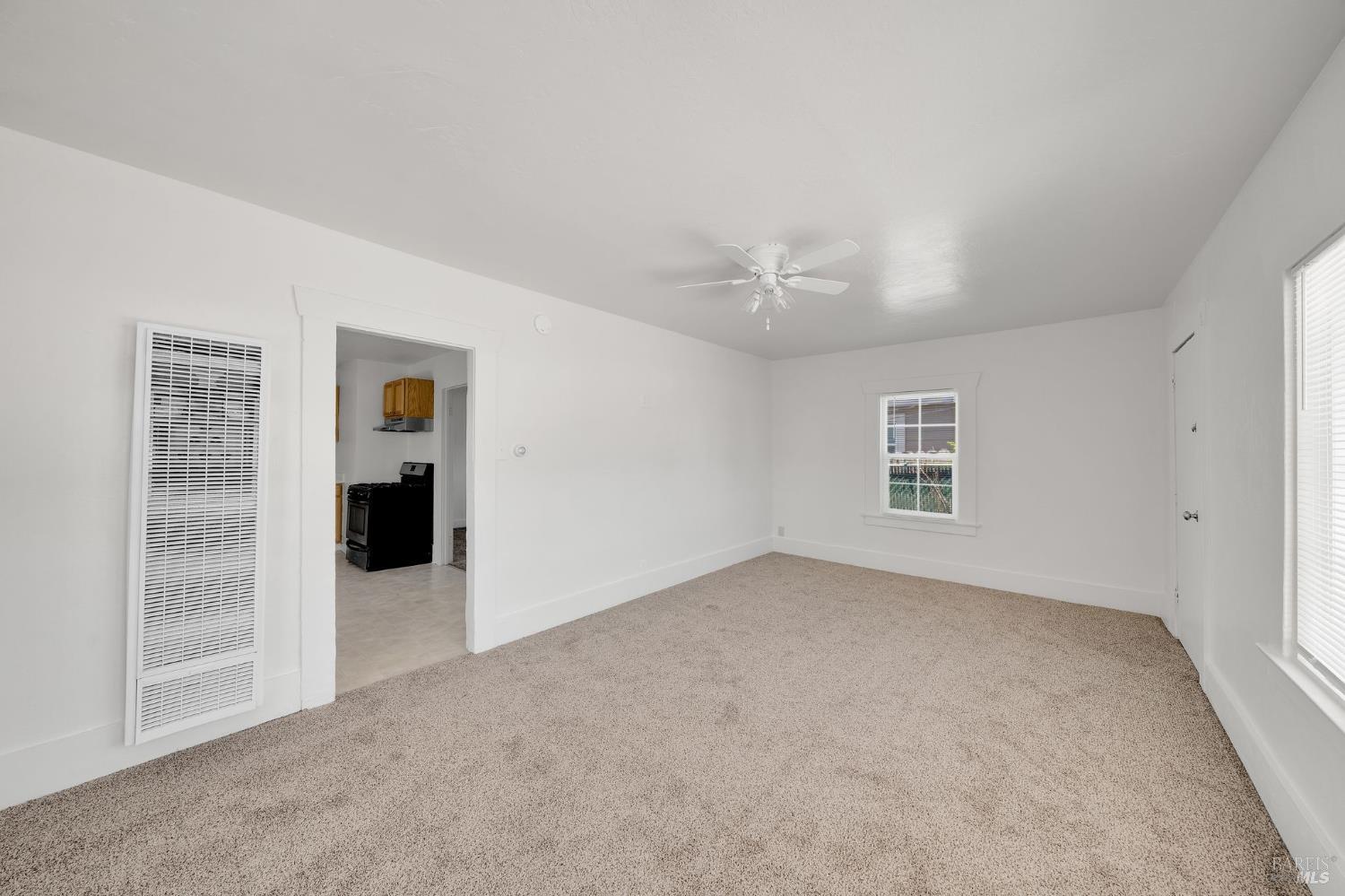 445 Benicia Road Vallejo, CA 94590 - Photo 11 of 22 Gallery Image 11