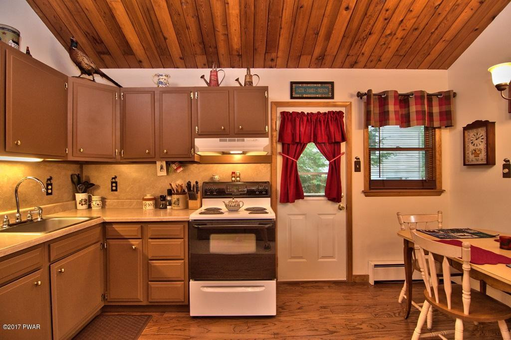 817 Deerfield Road Lake Ariel, PA 18436 - Photo 20 of 43 Kitchen View 3