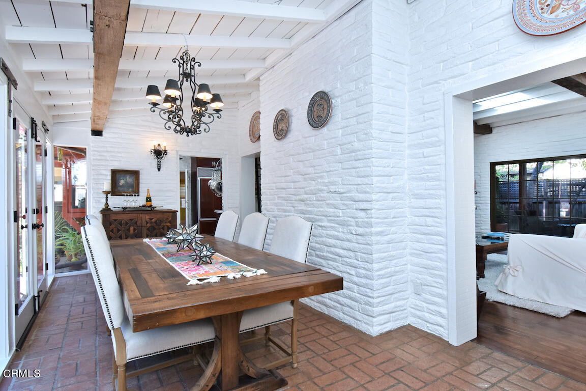 4727 Libbit Avenue Encino, CA 91436 - Photo 19 of 47 a view of a dining room with furniture