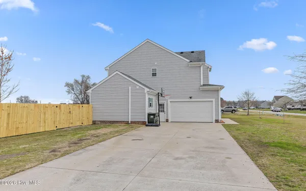 $555,900 | 101 Derby Drive, Moyock, NC 27958
