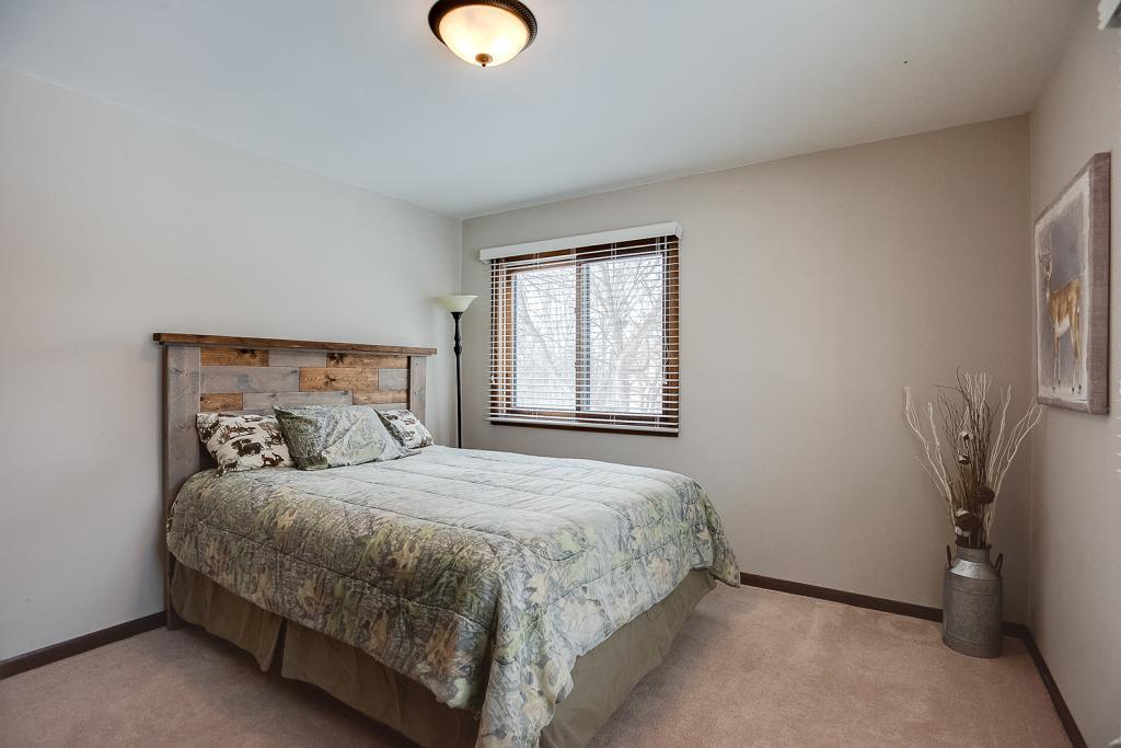 9725 Garden Lane Corcoran, MN 55374 - Photo 16 of 32 Gallery Image 16