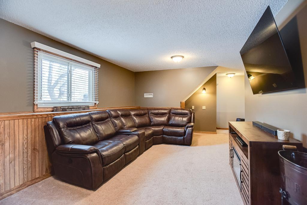 9725 Garden Lane Corcoran, MN 55374 - Photo 19 of 32 Gallery Image 19