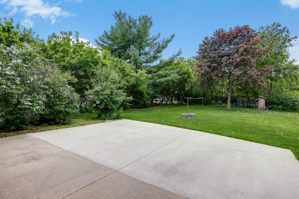 9725 Garden Lane Corcoran, MN 55374 - Photo 29 of 32 Gallery Image 29