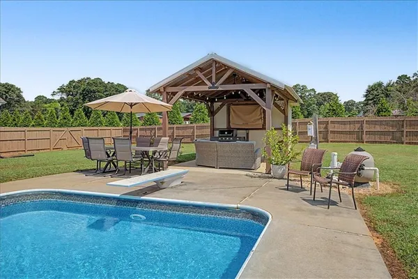 $350,000 | 228 Pea Ridge Road, Rockmart, GA 30153