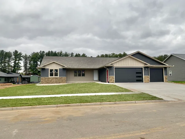 $454,900 | 3430 McWain Drive, Holmen, WI 54636