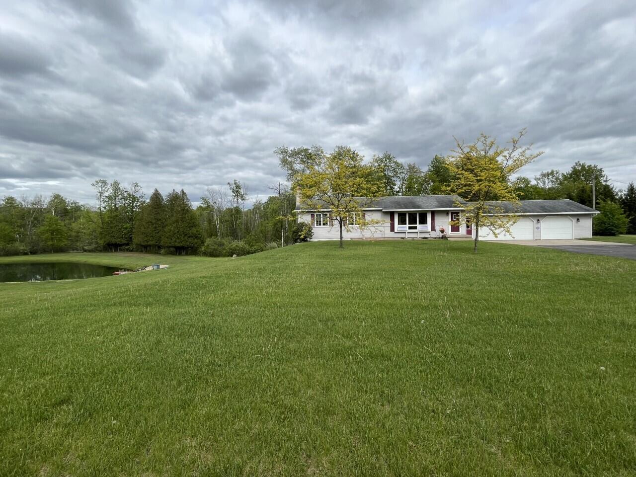 11750 Satterlee Road Lakeview, MI 48850 - Photo 3 of 17 thumbnail_IMG_6102