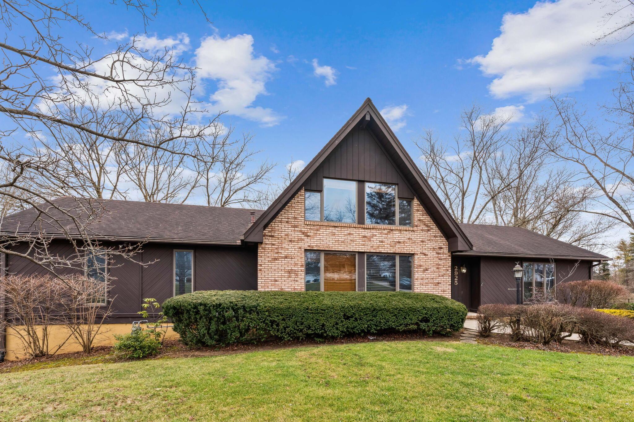 2925 Alkire Road Grove City, OH 43123 - Photo 3 of 91 87-web-or-mls-2925-alkire-rd