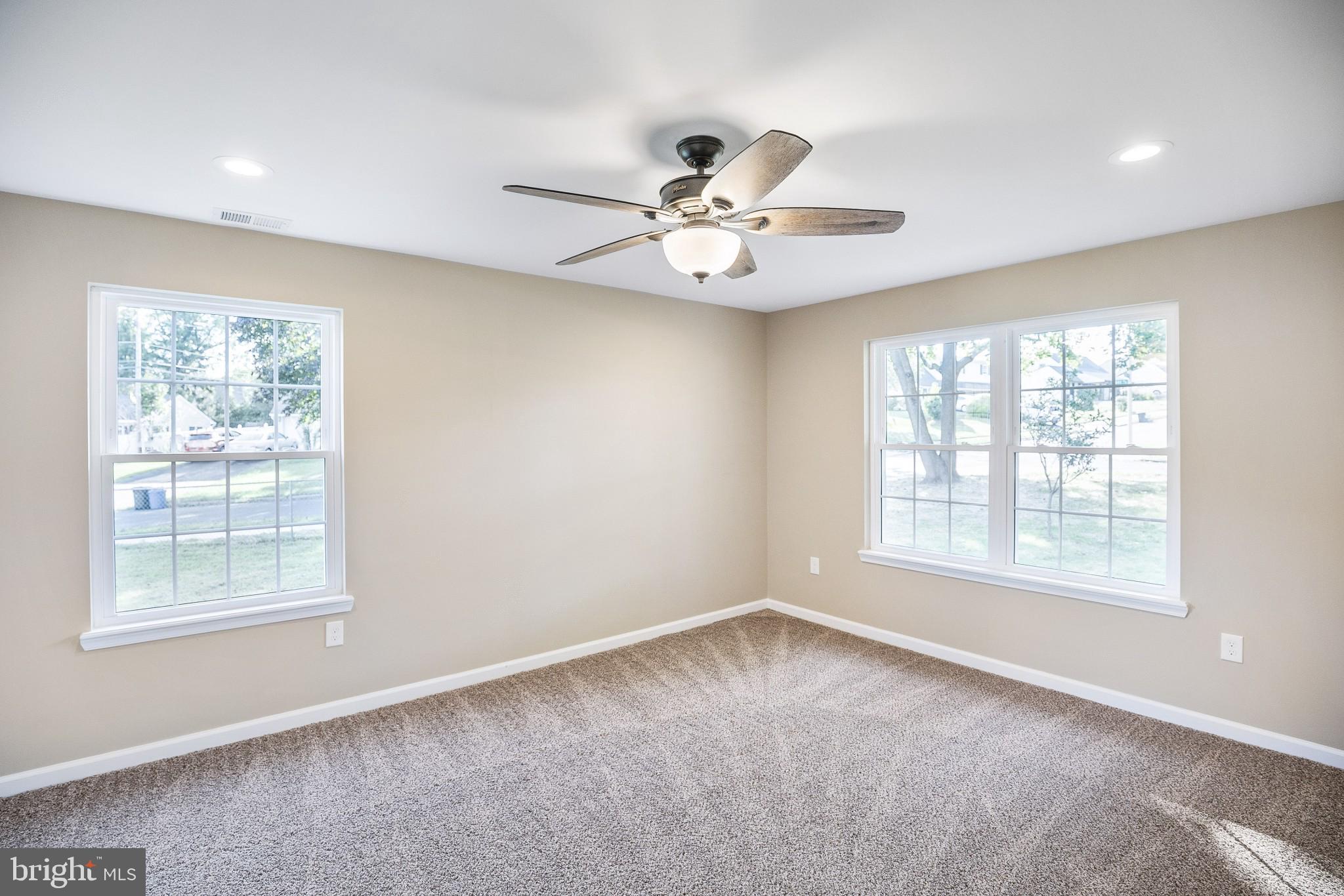 35 Quay Road Levittown, PA 19057 - Photo 16 of 30 Gallery Image 16