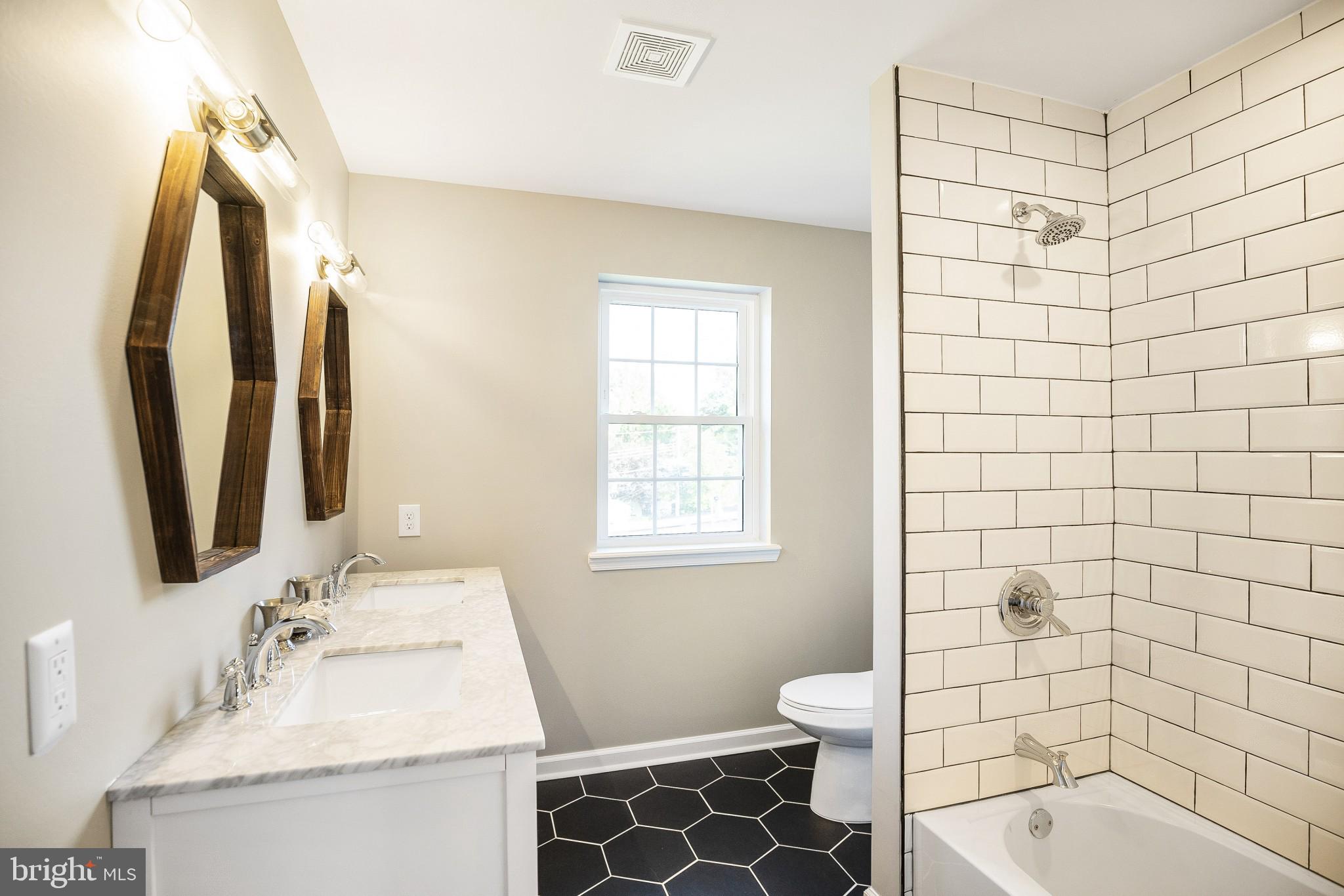 35 Quay Road Levittown, PA 19057 - Photo 19 of 30 Gallery Image 19