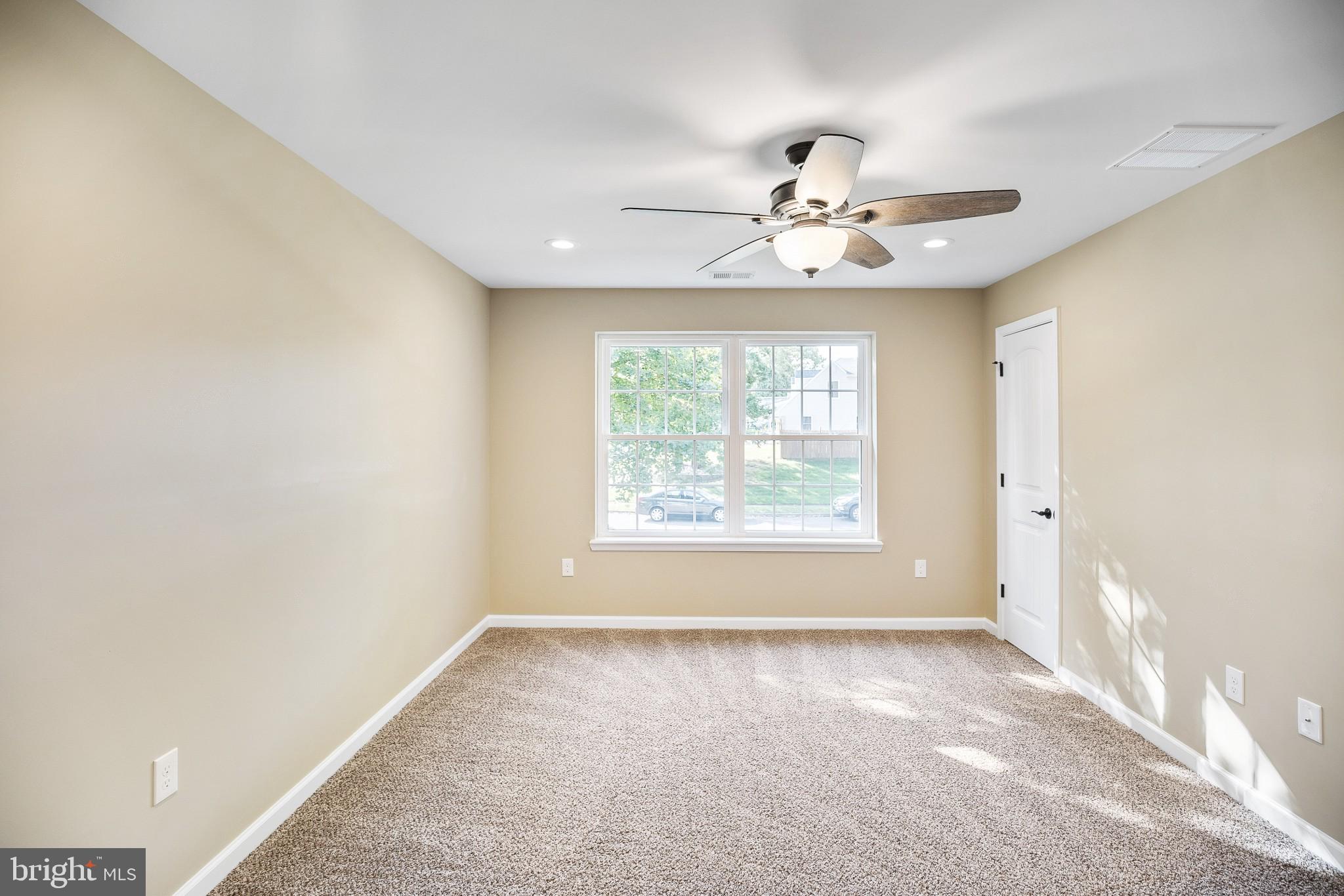 35 Quay Road Levittown, PA 19057 - Photo 20 of 30 Gallery Image 20