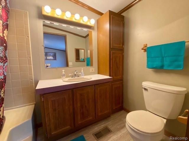 1260 Adams Road Burton, MI 48509 - Photo 10 of 29 IMG_2349.jpg