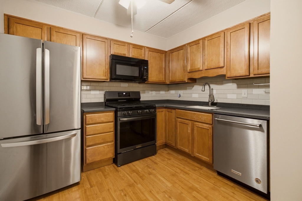 1500 Worcester Road, Unit 405 Framingham, MA 01702 - Photo 21 of 31
