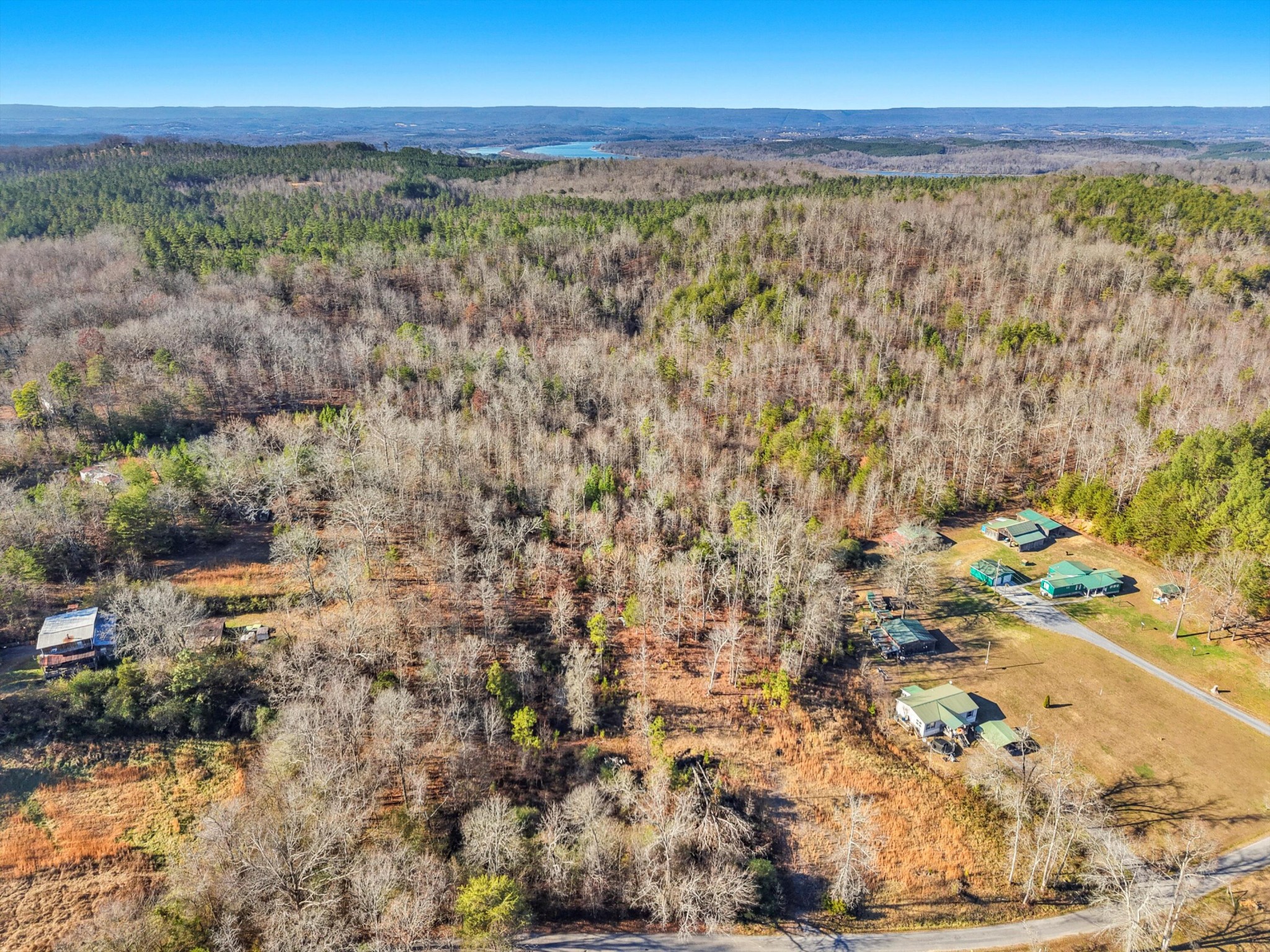 12 Liggett Road Decatur, TN 37322 - Photo 4 of 13 Gallery Image 4