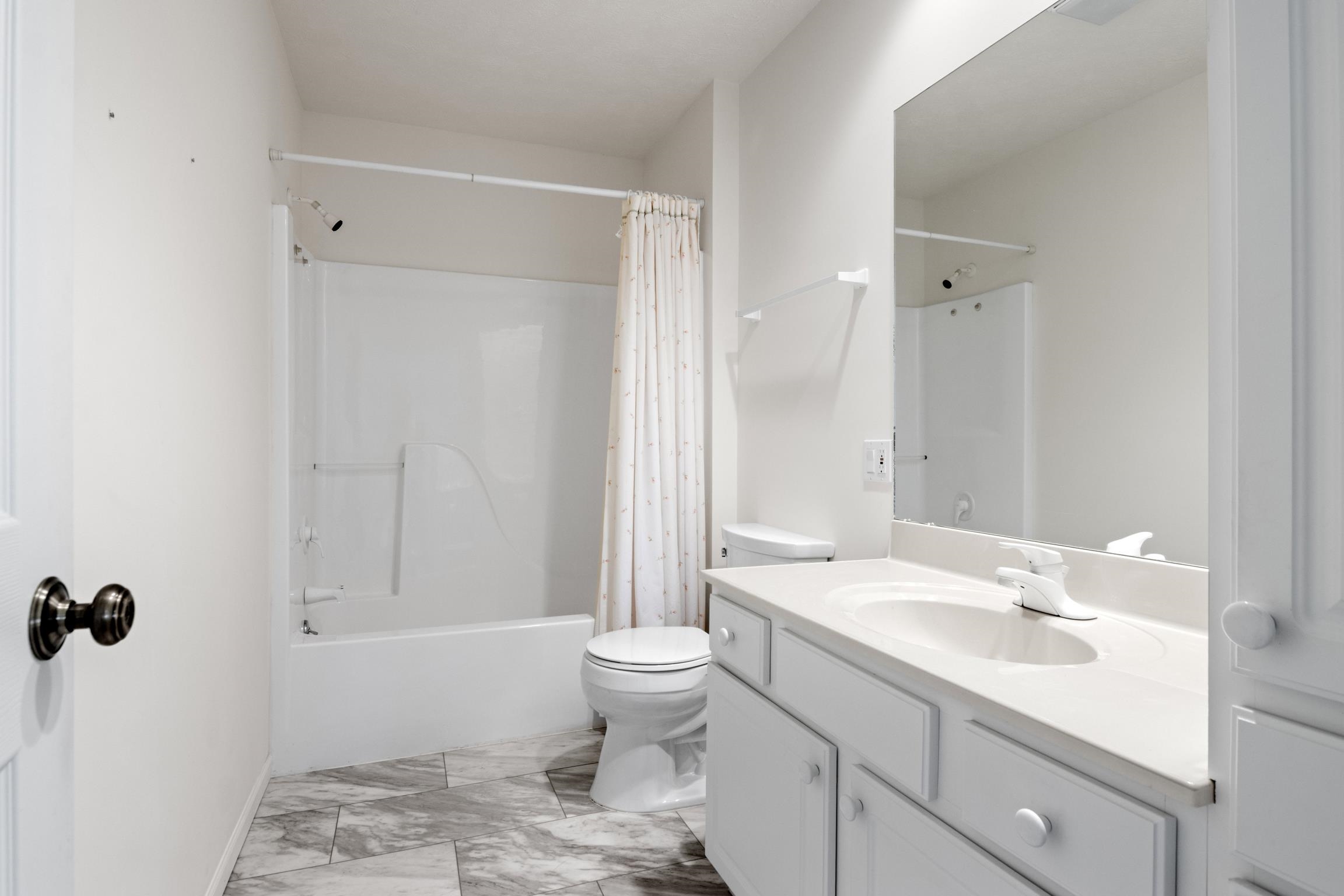 1316 Terra Road Traverse City, MI 49686 - Photo 10 of 12 1933132-b07fed7a-9fa0-4d0b-ab7b-d63e3a10c54c.JPG