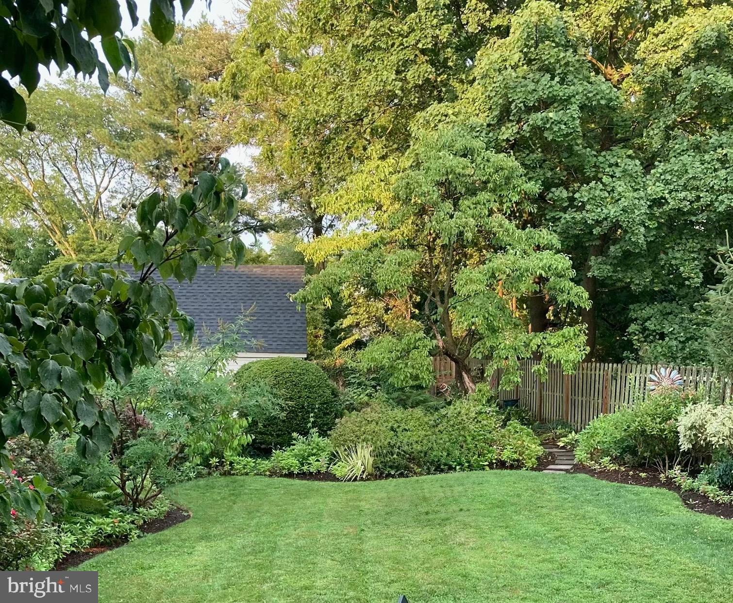 29 Chestnut Street Princeton, NJ 08542 - Photo 18 of 26 a view of yard with green space
