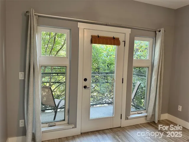 $299,900 | 125 Clingman Avenue, Unit 203, Asheville, NC 28801