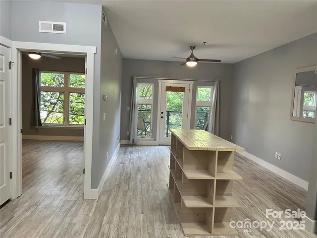 $299,900 | 125 Clingman Avenue, Unit 203, Asheville, NC 28801