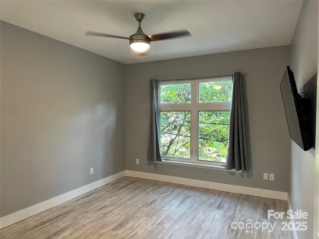 $299,900 | 125 Clingman Avenue, Unit 203, Asheville, NC 28801