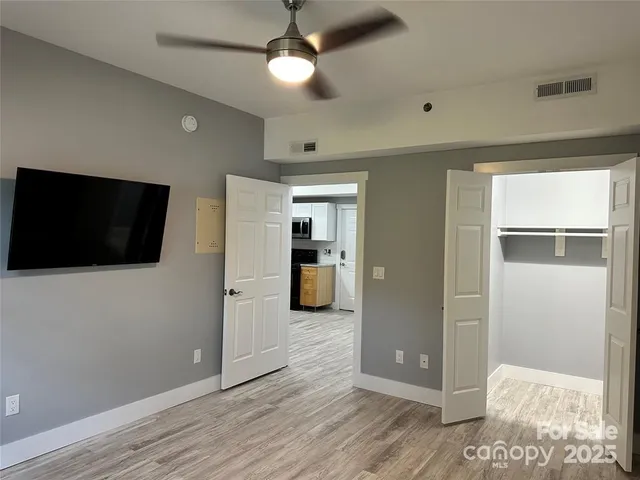 $299,900 | 125 Clingman Avenue, Unit 203, Asheville, NC 28801