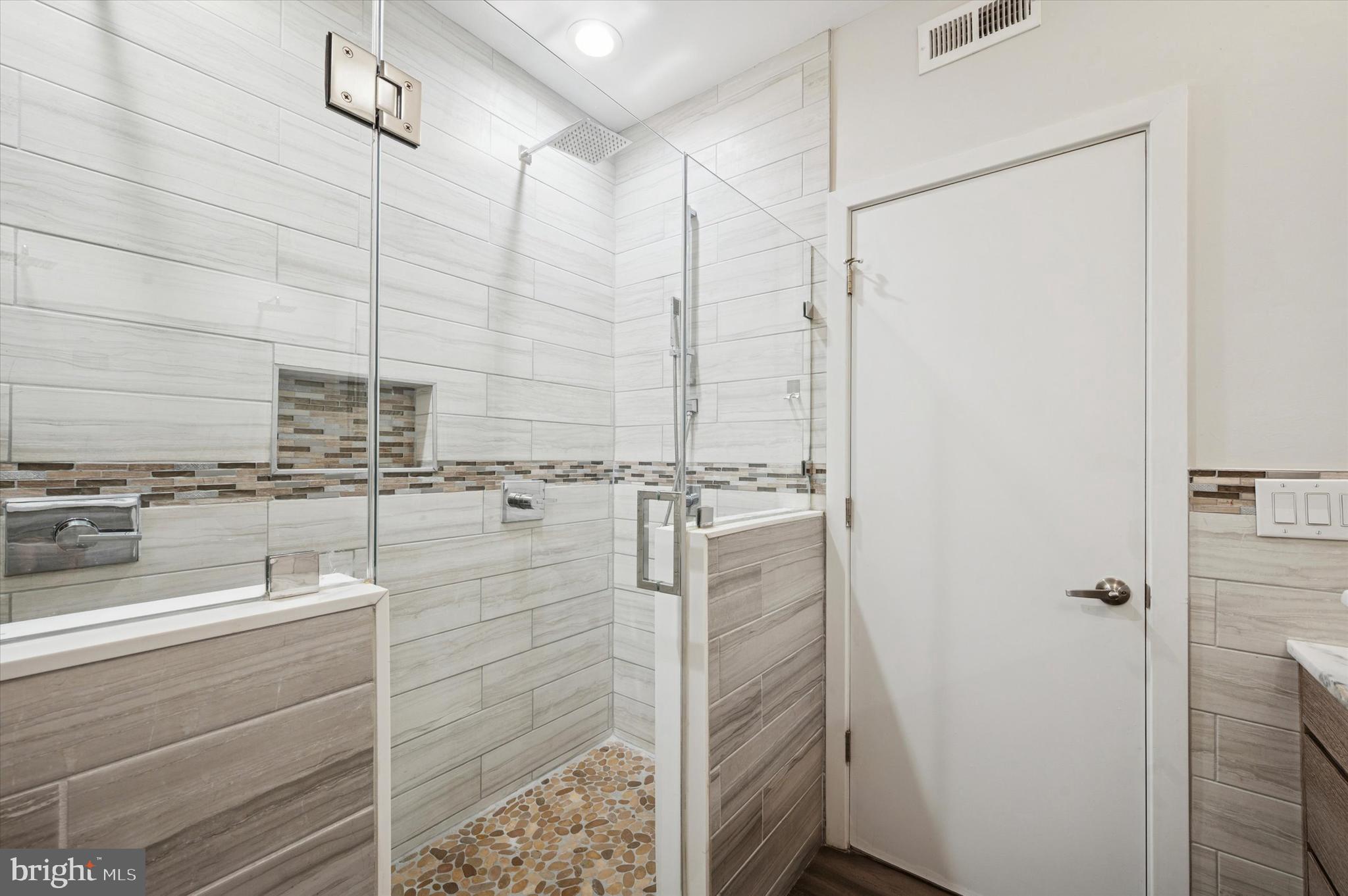 1814 Federal Street, Unit B Philadelphia, PA 19146 - Photo 23 of 25