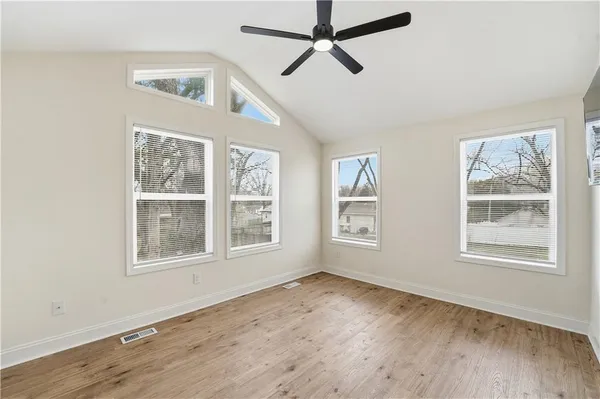 $419,900 | 305 Northeast Forest Avenue, Lee's Summit, MO 64063