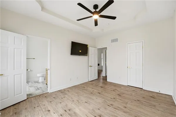 $419,900 | 305 Northeast Forest Avenue, Lee's Summit, MO 64063