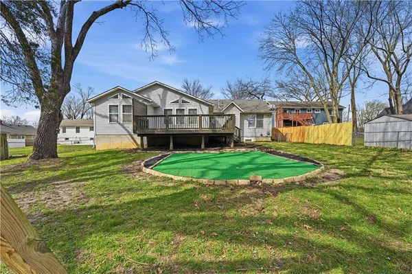 $419,900 | 305 Northeast Forest Avenue, Lee's Summit, MO 64063