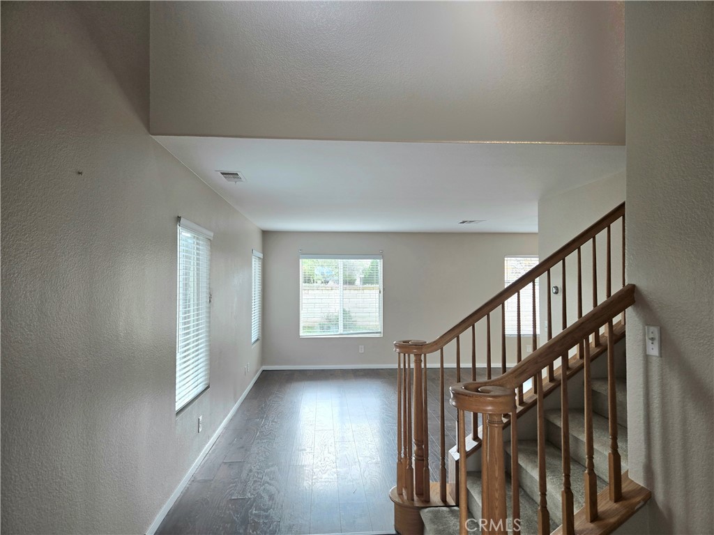 4175 Amber Ridge Lane Hemet, CA 92545 - Photo 2 of 28