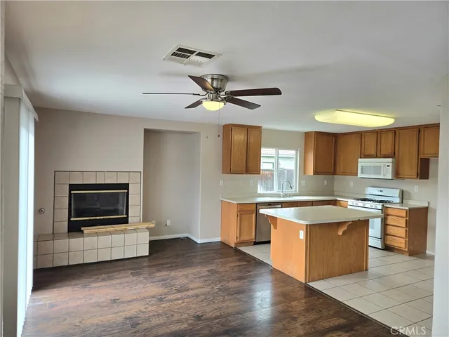 $3,200 | 4175 Amber Ridge Lane, Hemet, CA 92545