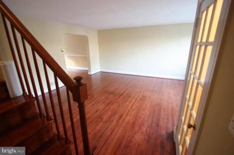 8210 Pleasant Plains Road Towson, MD 21286 - Photo 4 of 30 ANOTHER VIEW OF THE LIVING ROOM