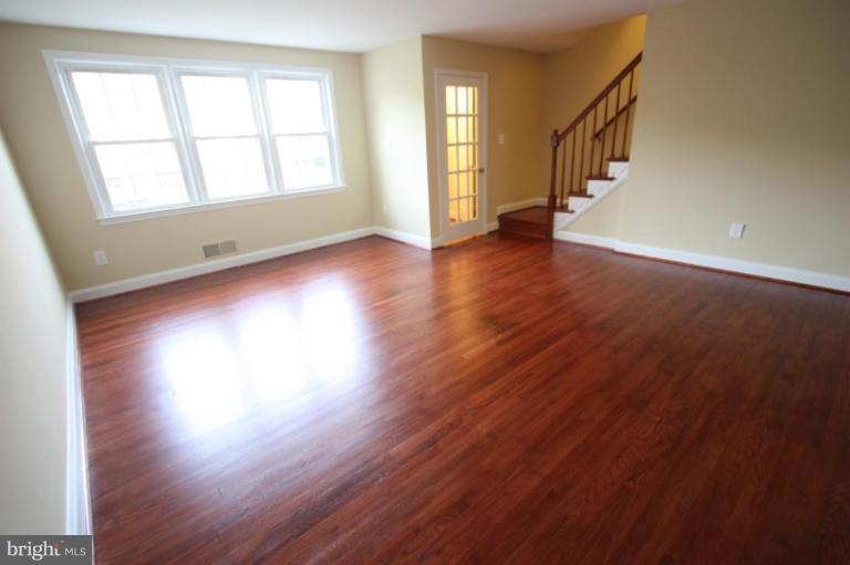 8210 Pleasant Plains Road Towson, MD 21286 - Photo 5 of 30 TRIPLE WINDOWS LET IN THE SUNSHINE