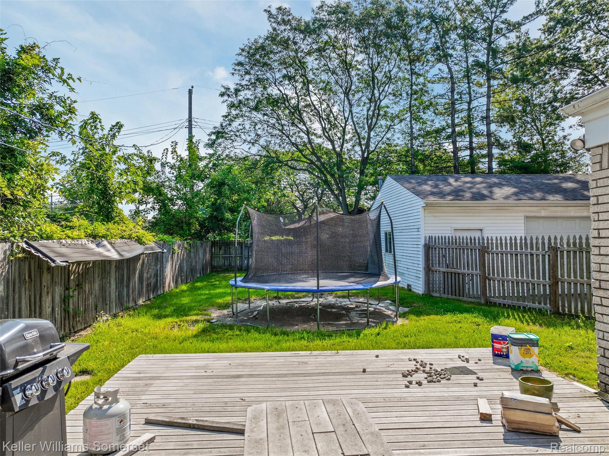 31070 Hayes Road Fraser, MI 48026 - Photo 29 of 36 29-31070 Hayes Rd Fraser 0027.jpg