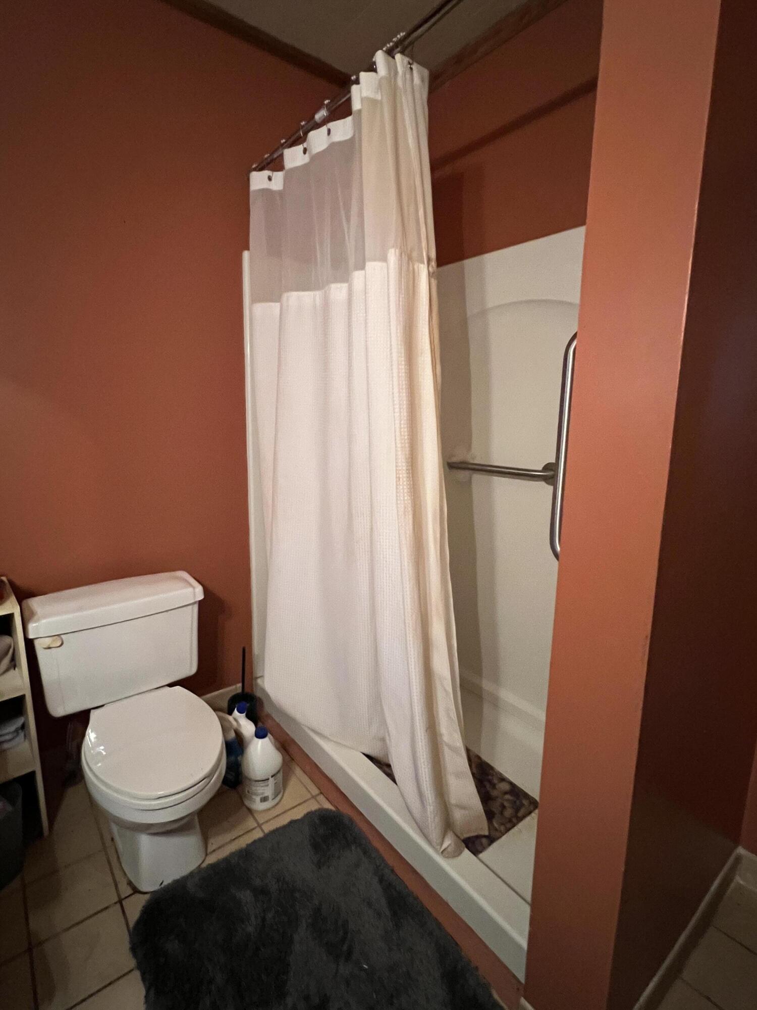815 Maple Street Albion, MI 49224 - Photo 10 of 15 IMG_4232