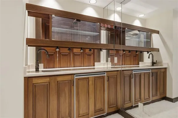 $3,985,000 | 514 Justabout Road, Venetia, PA 15367