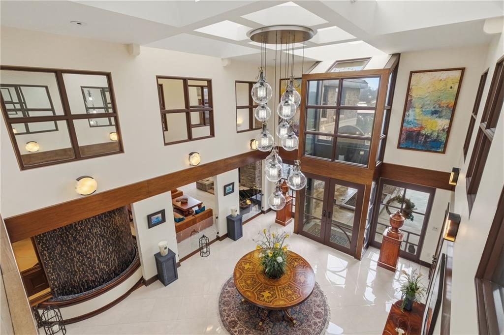 514 Justabout Road Venetia, PA 15367 - Photo 10 of 50 a living room with furniture and a large window