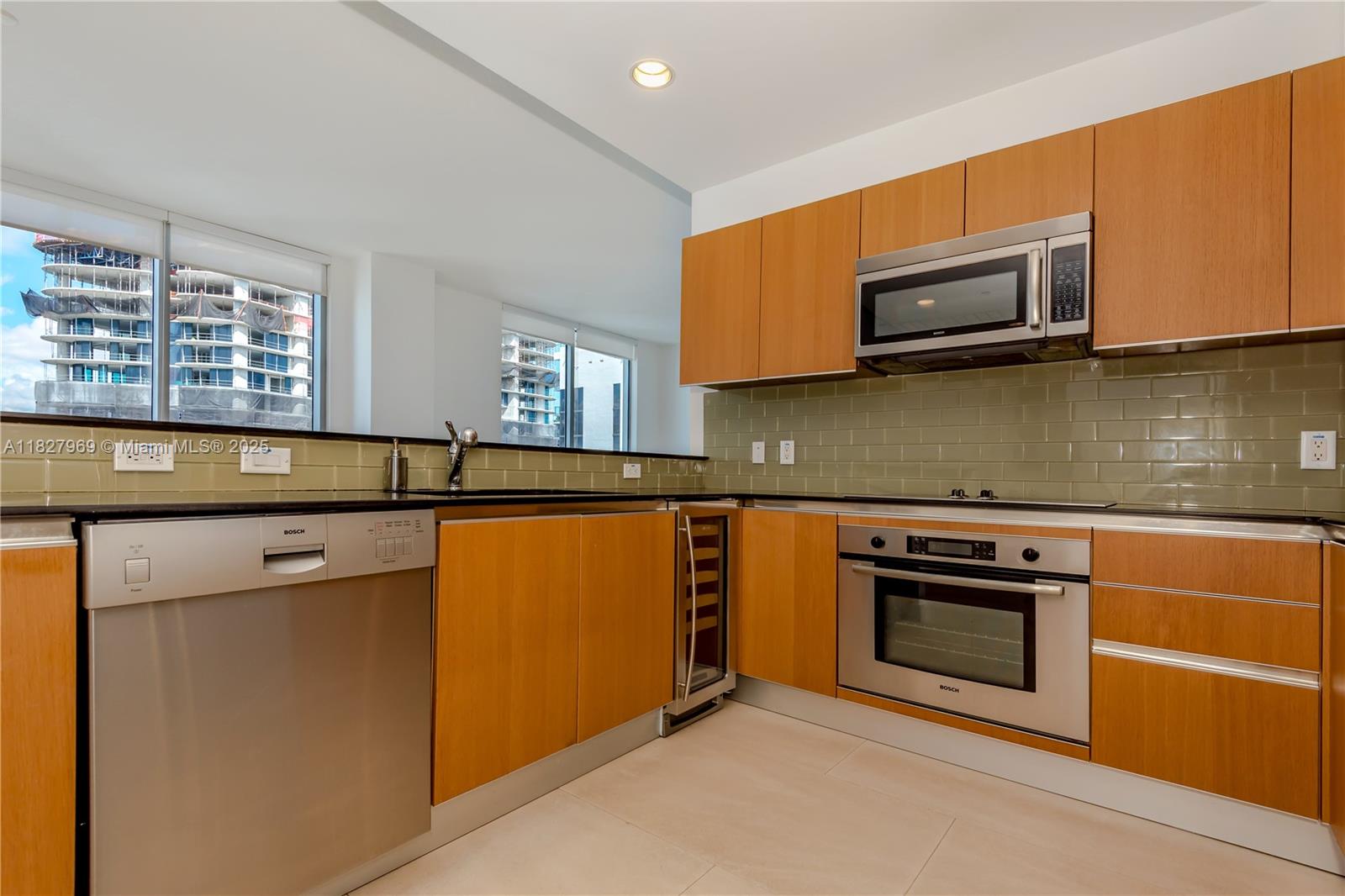 1060 Brickell Avenue, Unit 4309 Miami, FL 33131 - Photo 11 of 27