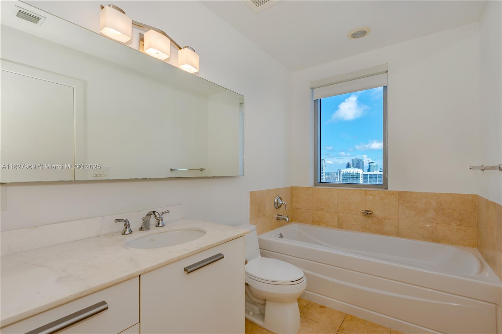1060 Brickell Avenue, Unit 4309 Miami, FL 33131 - Photo 23 of 27