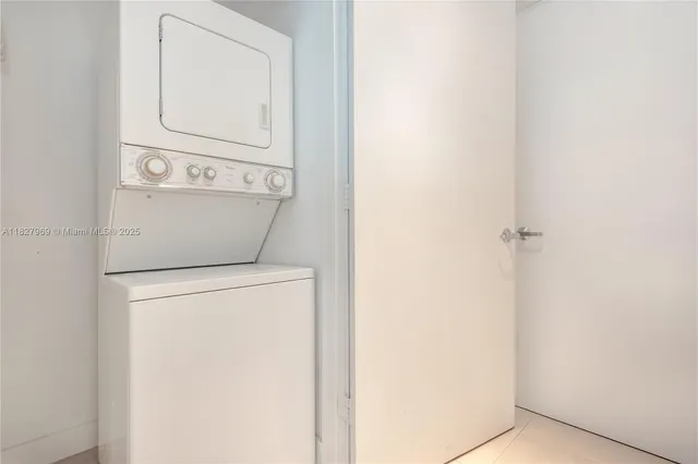 $5,500 | 1060 Brickell Avenue, Unit 4309, Miami, FL 33131