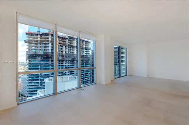 $5,500 | 1060 Brickell Avenue, Unit 4309, Miami, FL 33131