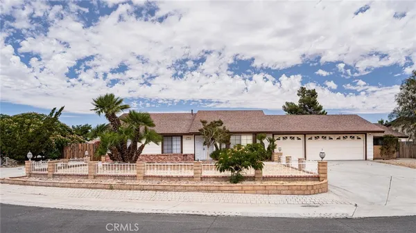 $2,500 | 11462 Brackenfern Court, Victorville, CA 92392
