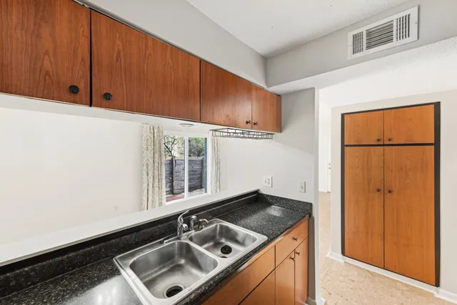 $1,475 | 7801 Shoal Creek Boulevard, Unit 140, Austin, TX 78757