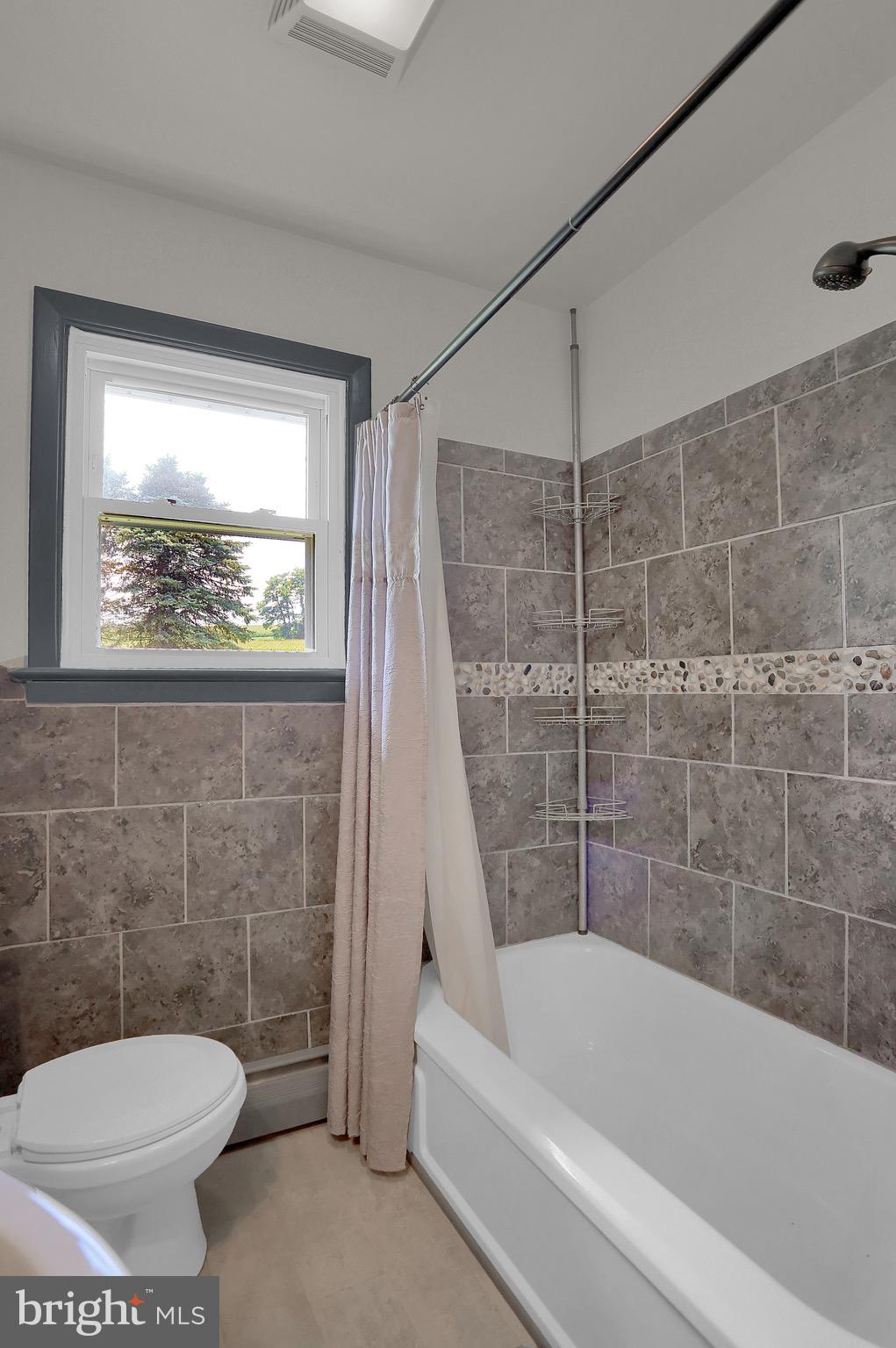 6646 York Road Spring Grove, PA 17362 - Photo 11 of 27