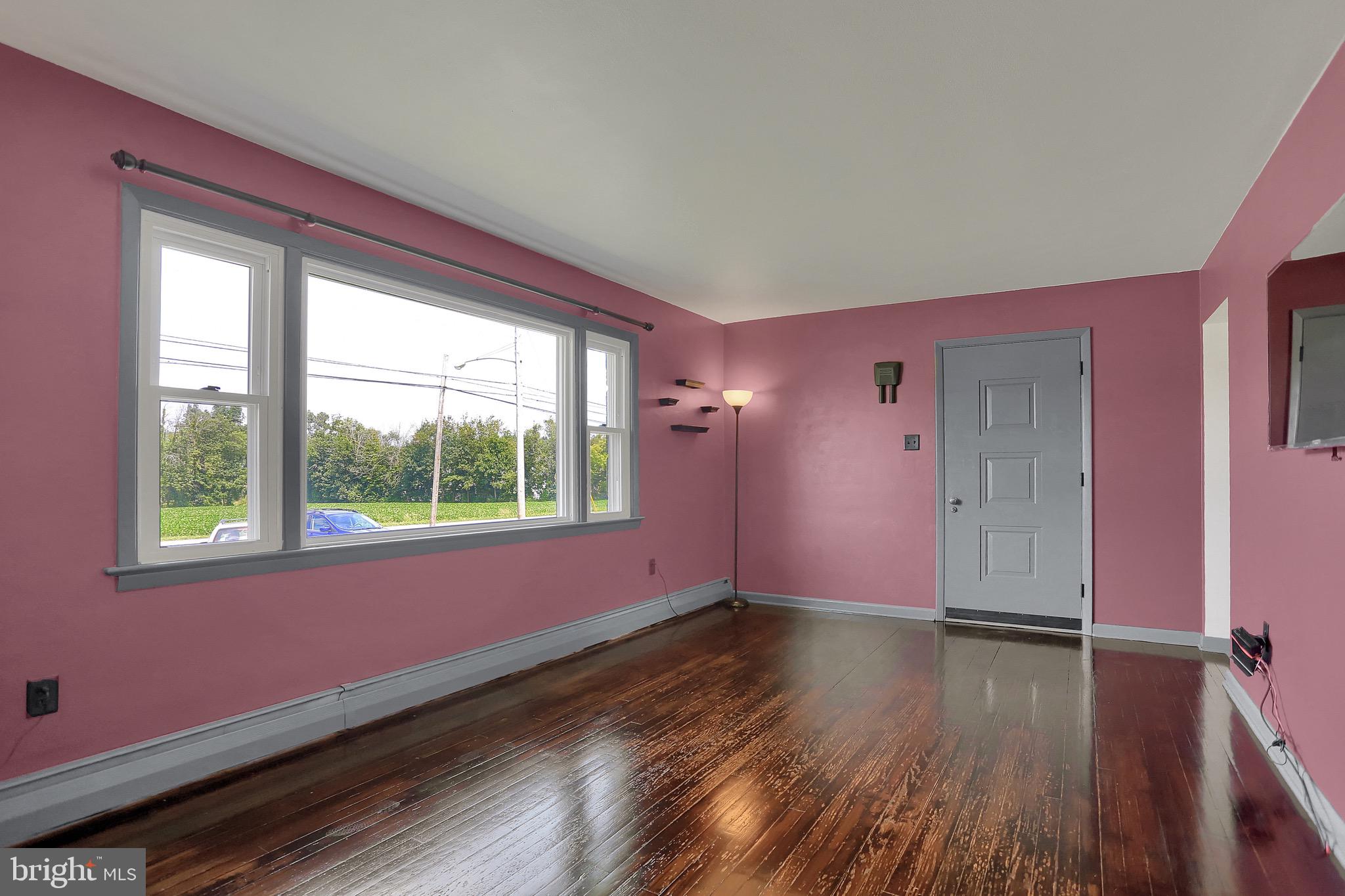 6646 York Road Spring Grove, PA 17362 - Photo 4 of 27