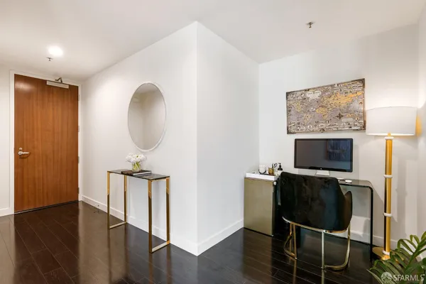 $6,990 | 338 Spear Street, Unit 6D, San Francisco, CA 94105