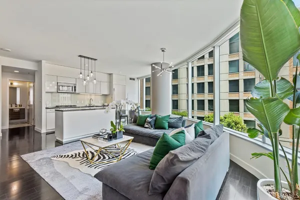 $6,990 | 338 Spear Street, Unit 6D, San Francisco, CA 94105