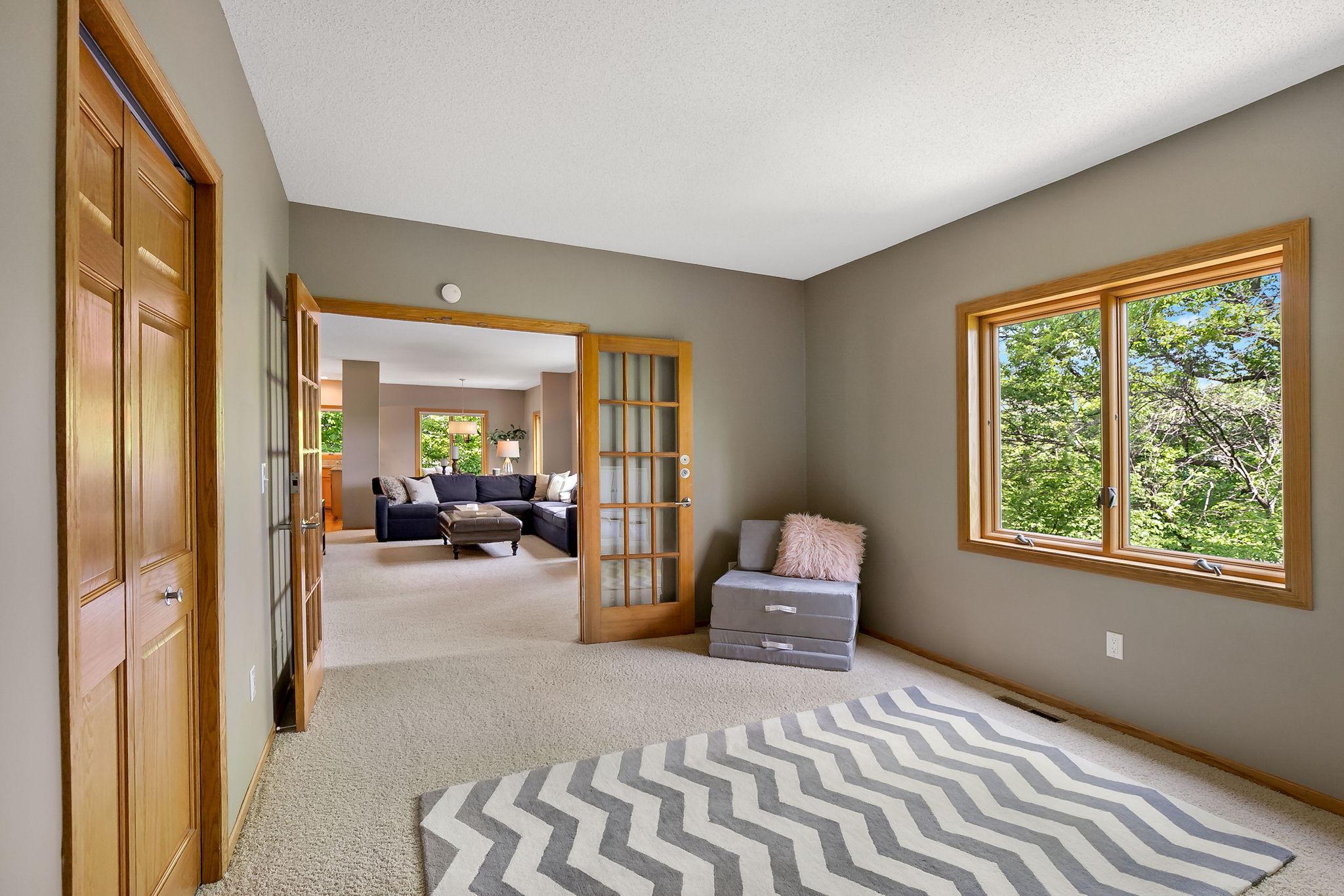 8879 Sylvan Ridge Eden Prairie, MN 55347 - Photo 18 of 49
